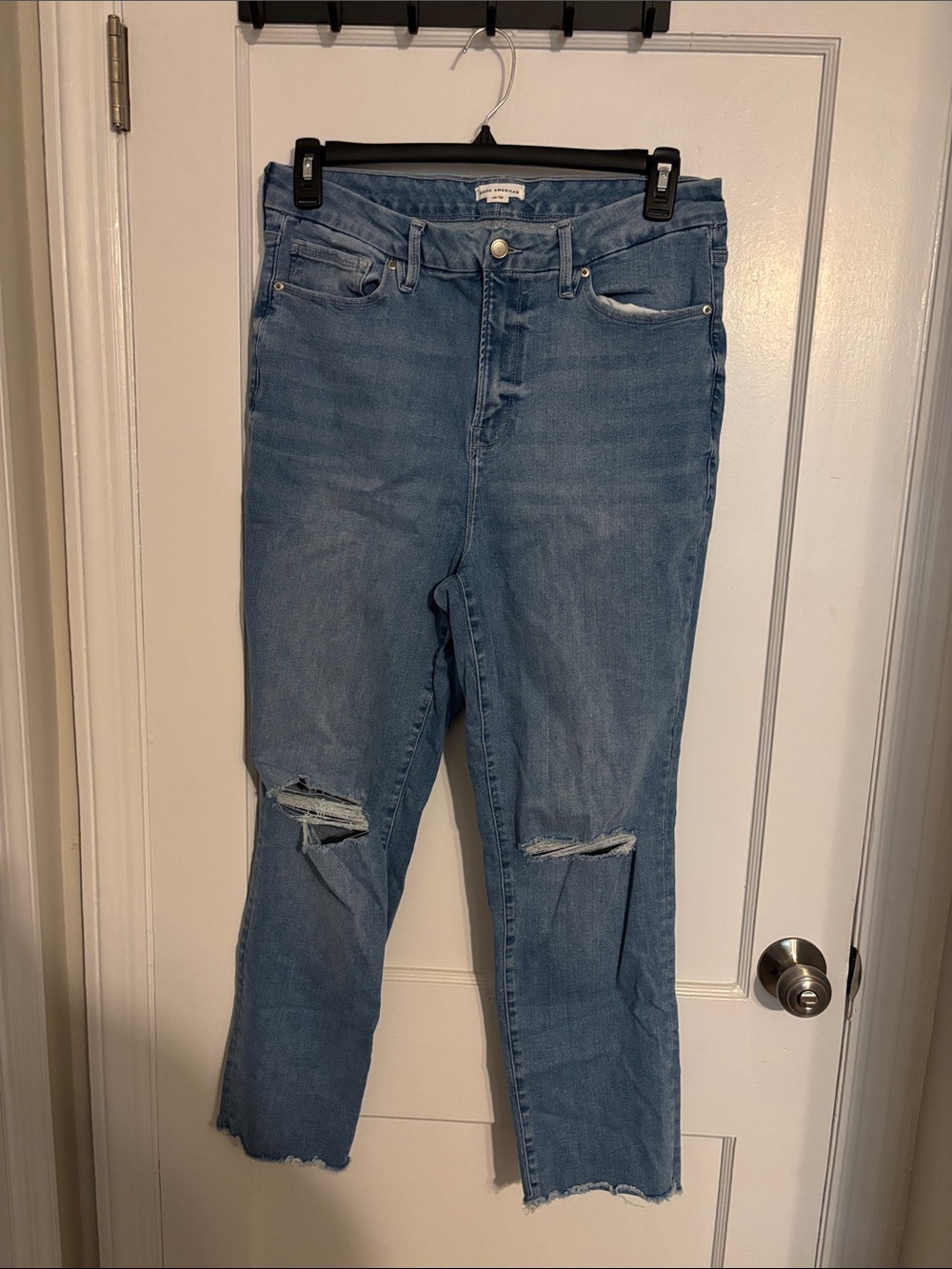 Good American Light Blue Distressed Ankle Jeans